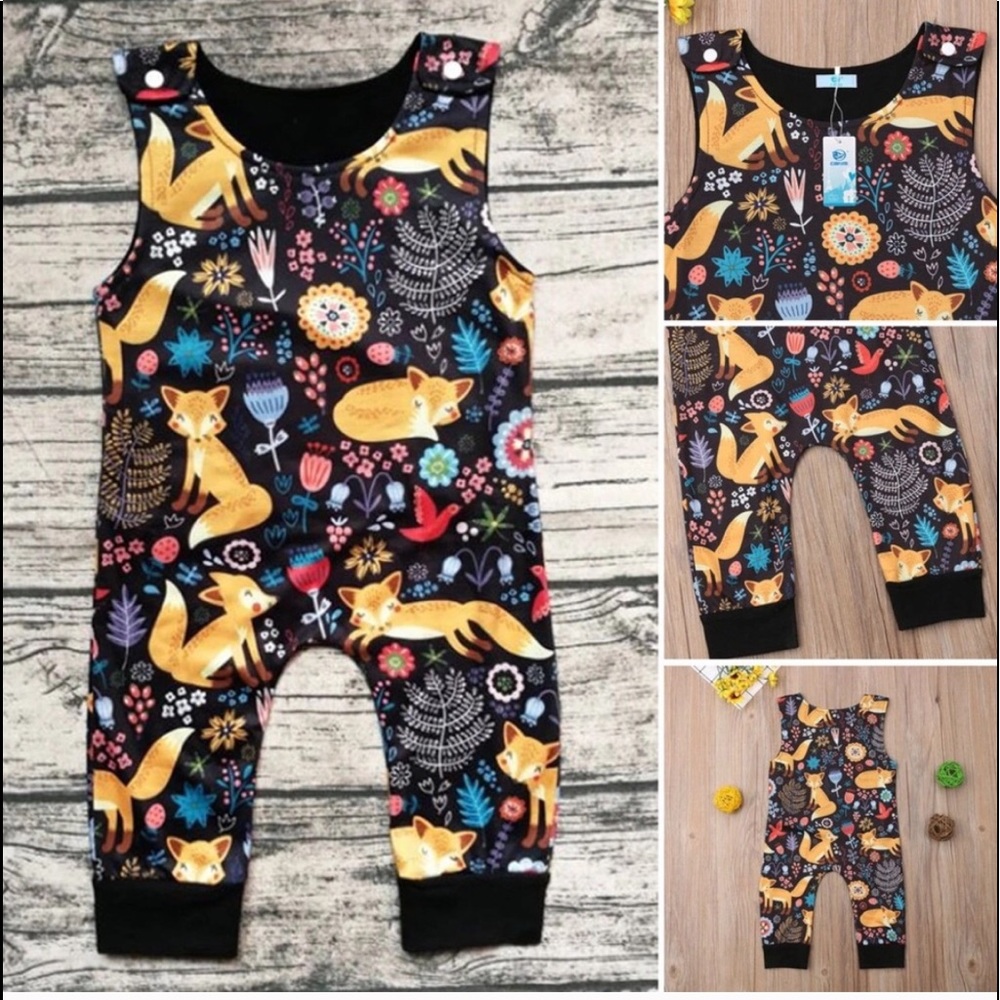 ☀️ SOLD☀️ Colorful Fall Fox garden jumpsuit.